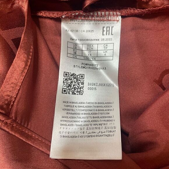 Guess Satin Logo Bronze Brown Blouse Long Sleeve Button Up Size XS Classic Elega - Picture 6 of 12